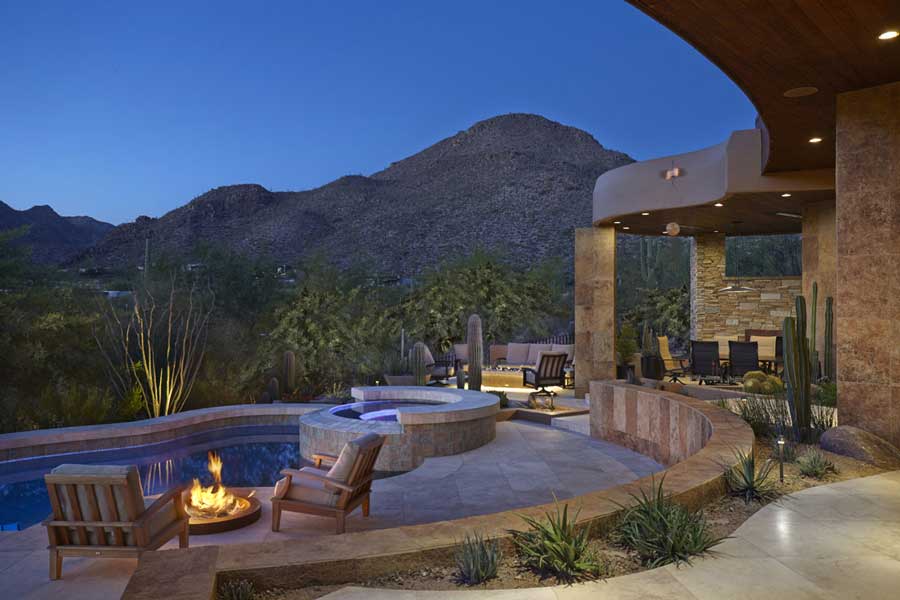 Image of a luxury landscape designed by a High-End Landscape Architect in Tucson, Arizona